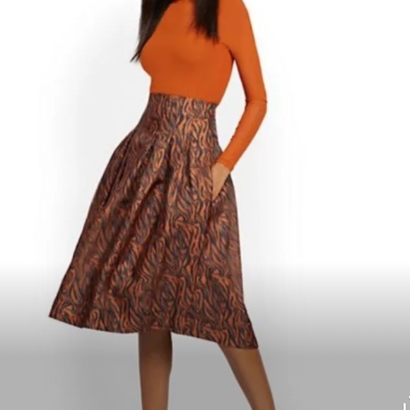 7th Avenue New York & Company Tiger Print Skirt - Picture 6 of 6